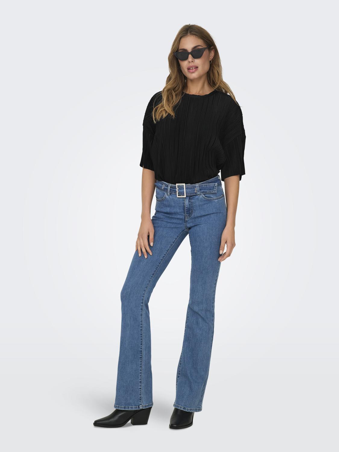 model_shot-front_full